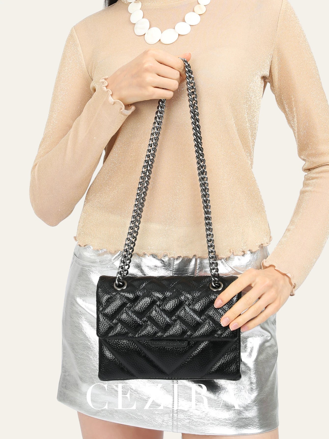 Sac à rabat matelassé métallique chaîne femme