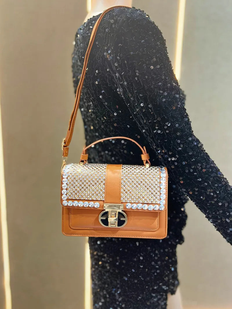 Sac luxe chaîne strass femme élégant